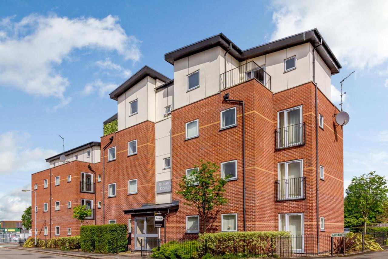 Chapel Court Apartments Cannock Exterior foto